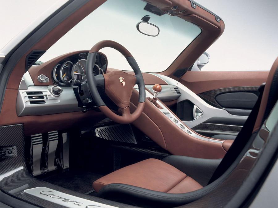  Porsche Carrera GT 2004 года  (фото 28 из 77)
